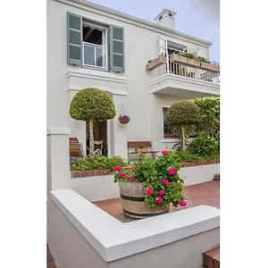 Holiday home Charming Coastal Townhouse At The Majestic, Kalk Bay