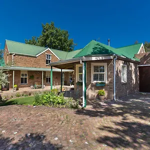 Guest house Rustic Manor, Tokai