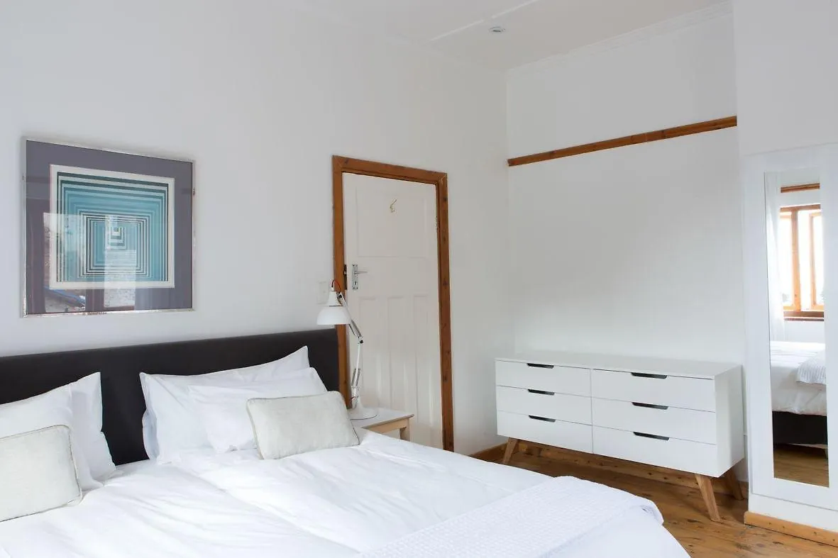 Chartfield Guesthouse Kalk Bay Guest house