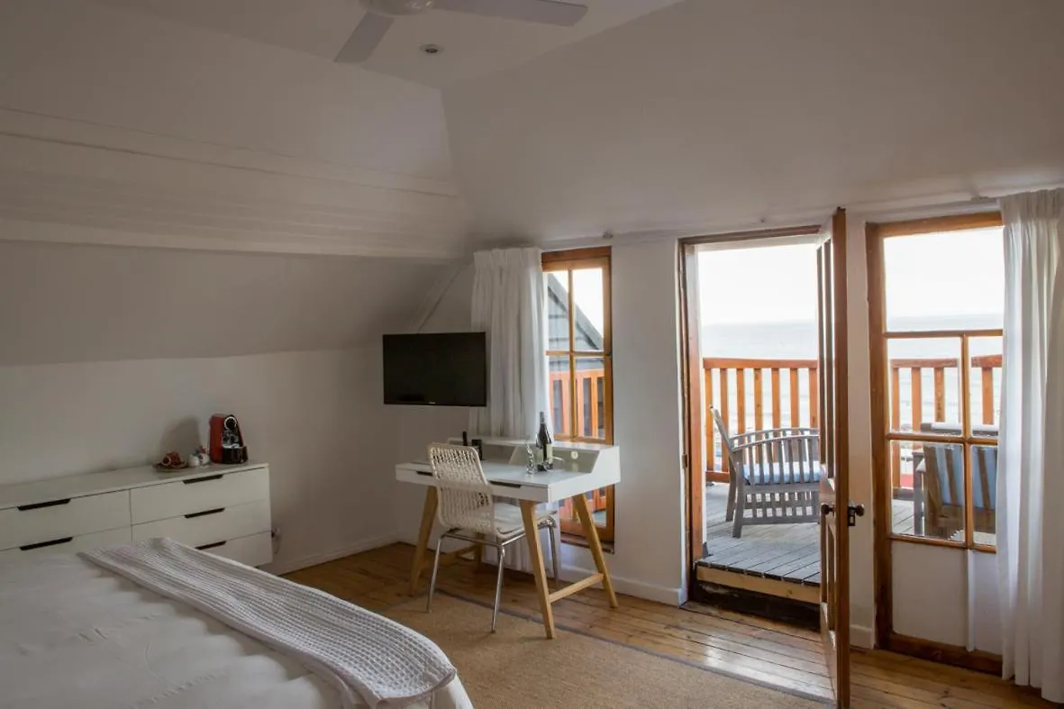 Chartfield Guesthouse Kalk Bay Guest house